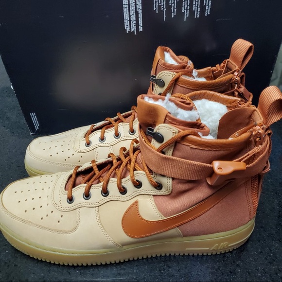 Sz 12 Air Force 1s Highs - Picture 2 of 7